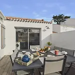 Hébergement de vacances Maison Pour 4 Adultes 2 Enfants A 30 M De La *